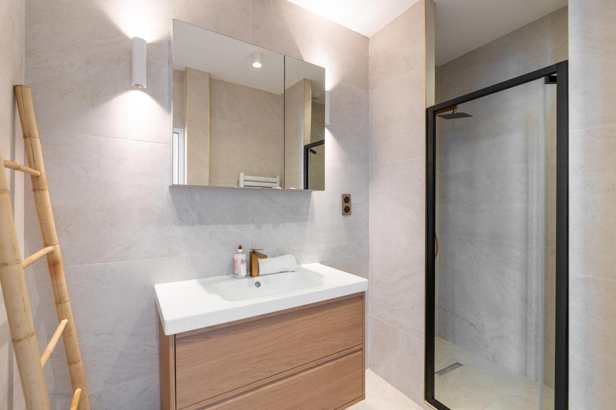 Chic Renovated 1bdr Near Bastille