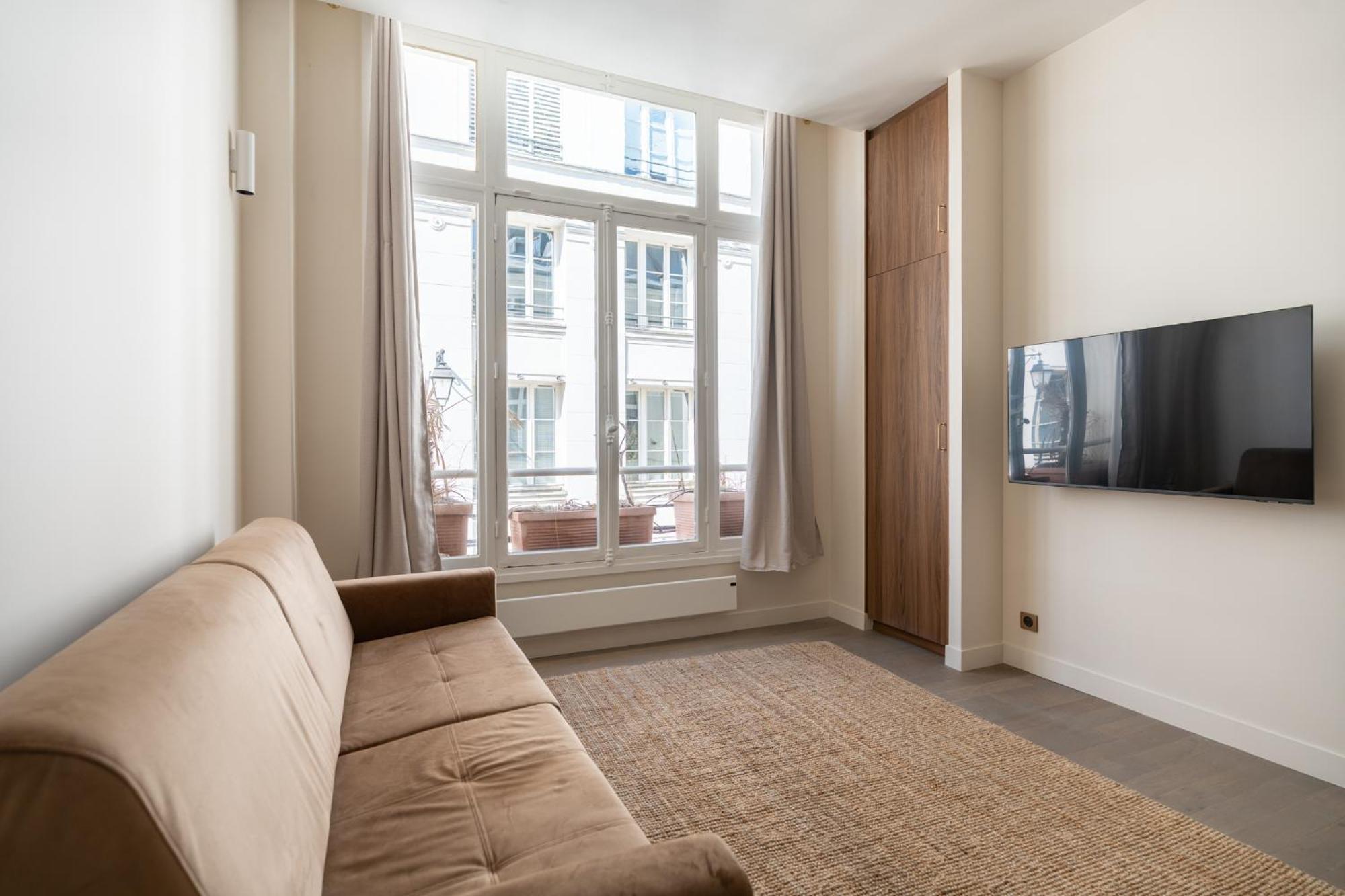 Chic Renovated 1bdr Near Bastille Apartment