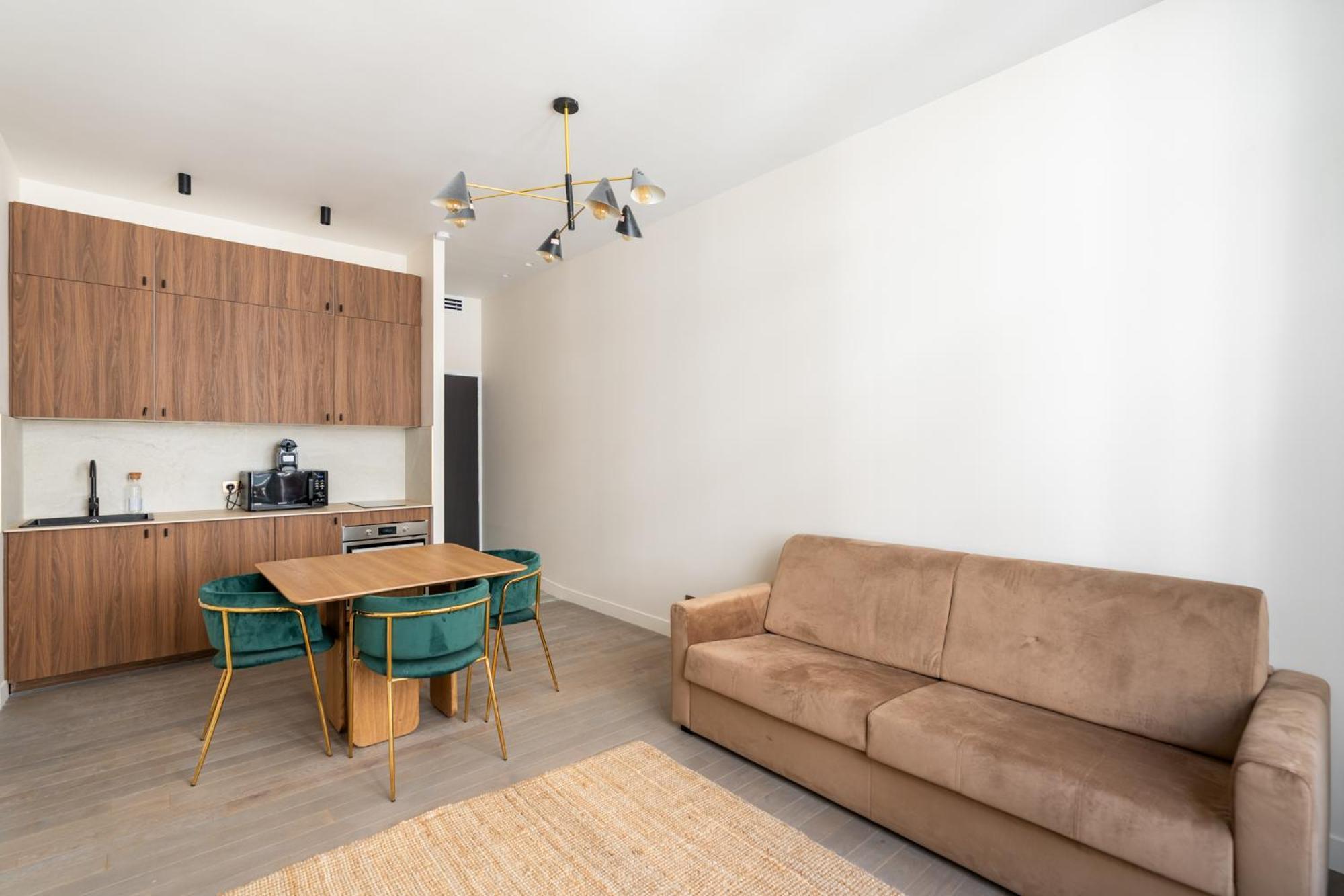 Chic Renovated 1bdr Near Bastille Apartment *