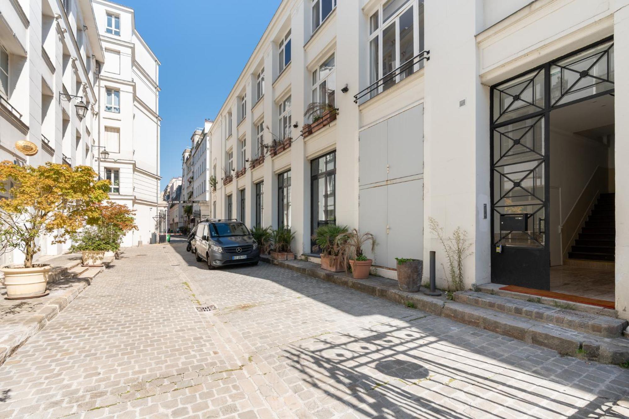 Chic Renovated 1bdr Near Bastille Apartment Paris
